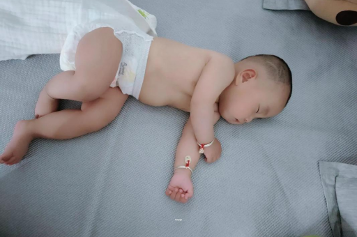 新泰宝宝不吃饭什么原因